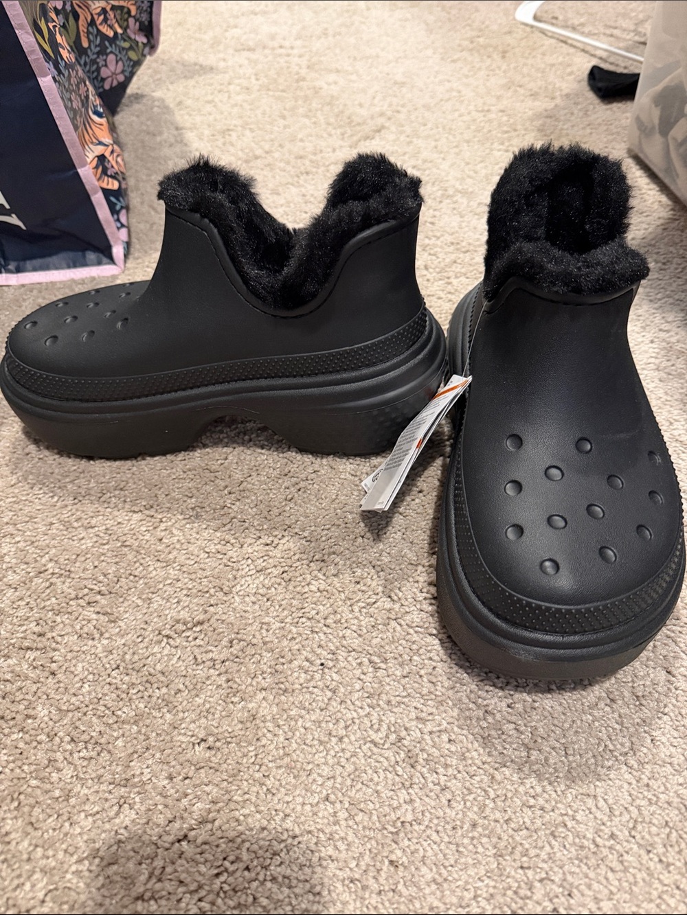 CROCS Women's Black Faux-Fur Lined Platform Clog